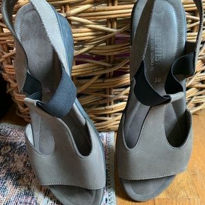 Mephisto taupe sandals